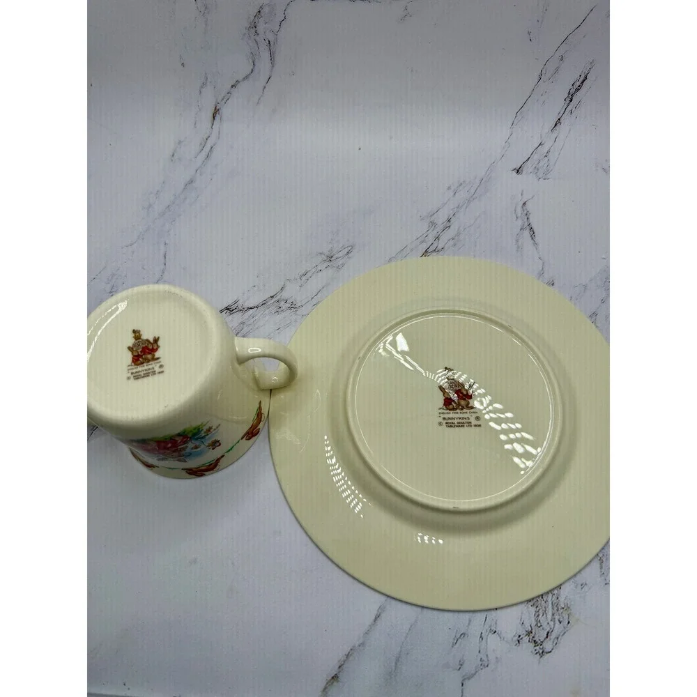 Royal Doulton Bunnykins 2pc Set Two‎ Handled Mug and 8in Plate Fine Bone China
